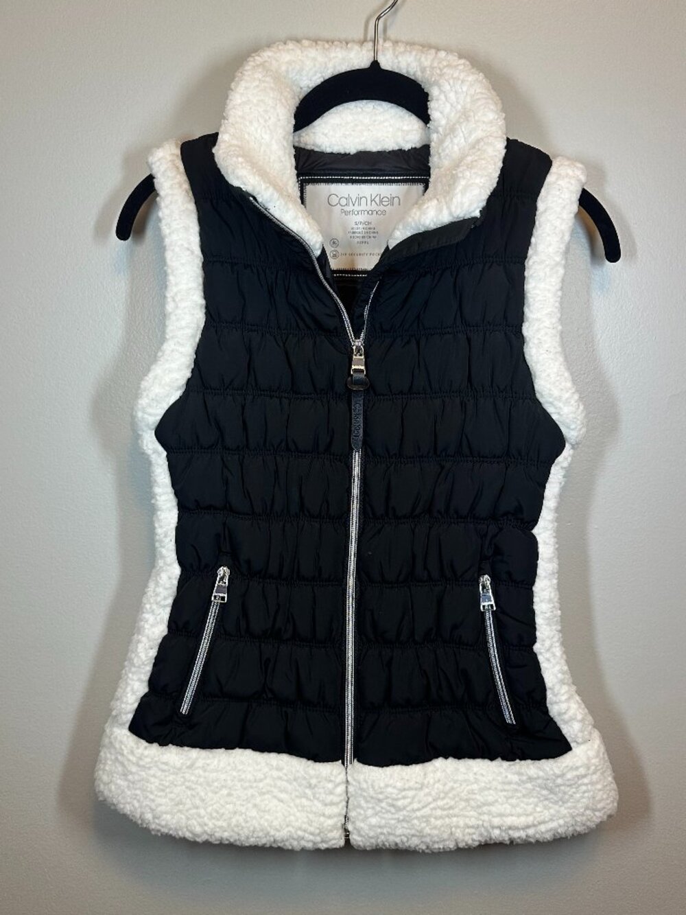 Calvin Klein Performance Puffer Vest - Black and White